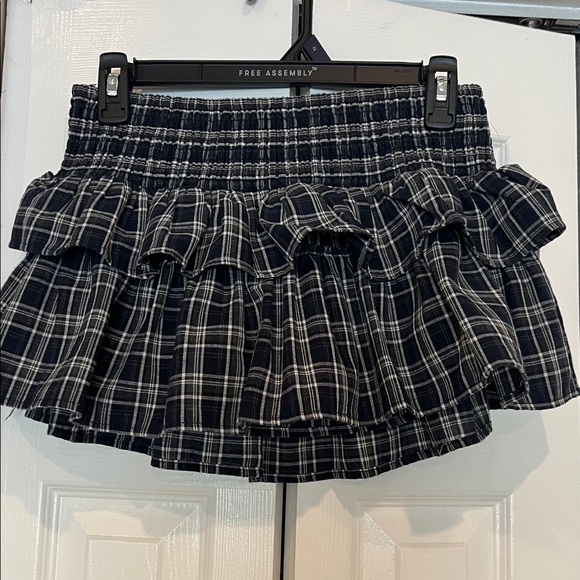 Beverly And Beck Dresses & Skirts - Beverly and beck plaid mini skirt with built in shorts